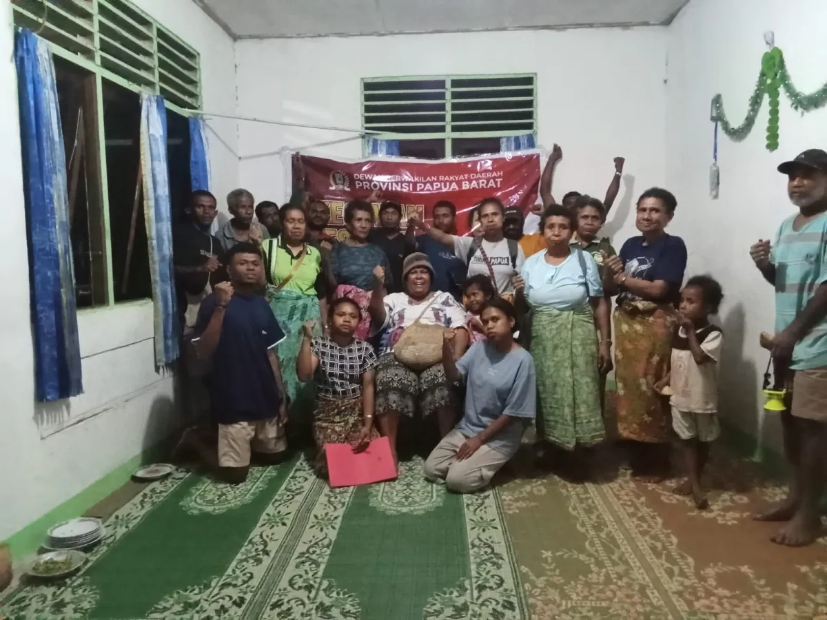 Lusia Hegemur Dengar Aspirasi Warga Kampung Pikpik: Fokus pada Jalan Rusak dan Pemberdayaan Perempuan