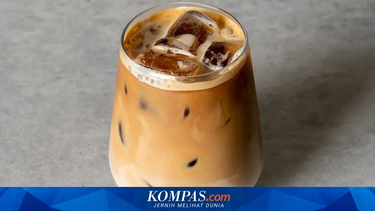 Membuat Es Kopi Susu Ala Barista di Rumah