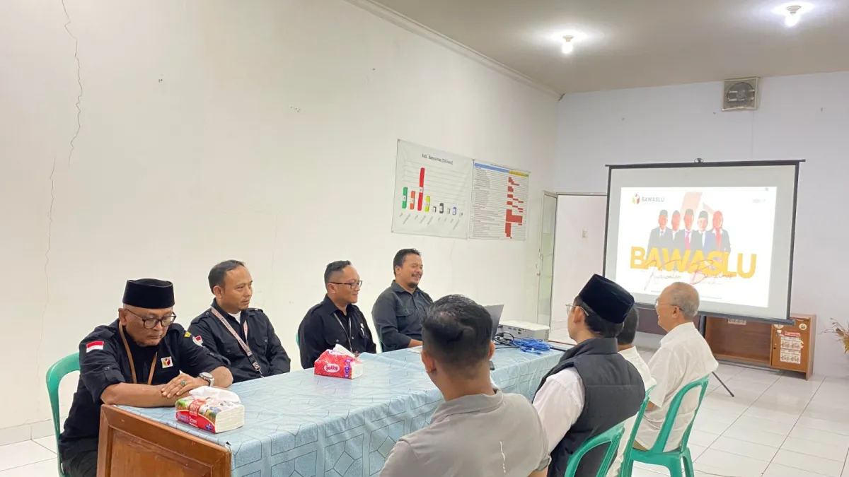 Bawaslu Banyumas Sosialisasi Regulasi Pemilu di Kantor Partai Gerindra