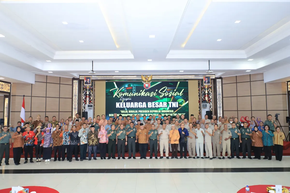 Halalbihalal di Istana: Presiden Prabowo Sambut Publik dengan Makan Siang dan Hiburan