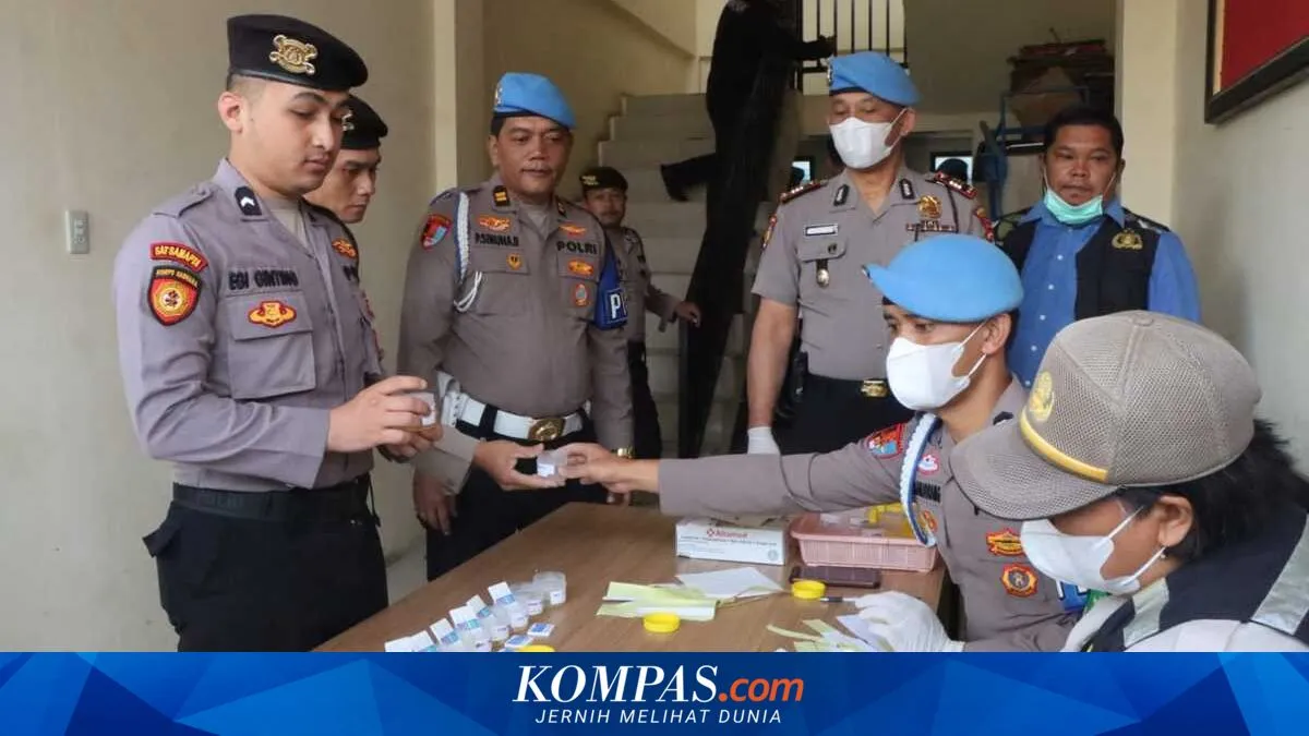 Polres Tanah Karo Gelar Tes Urine untuk Tindak Penyalahgunaan Narkoba