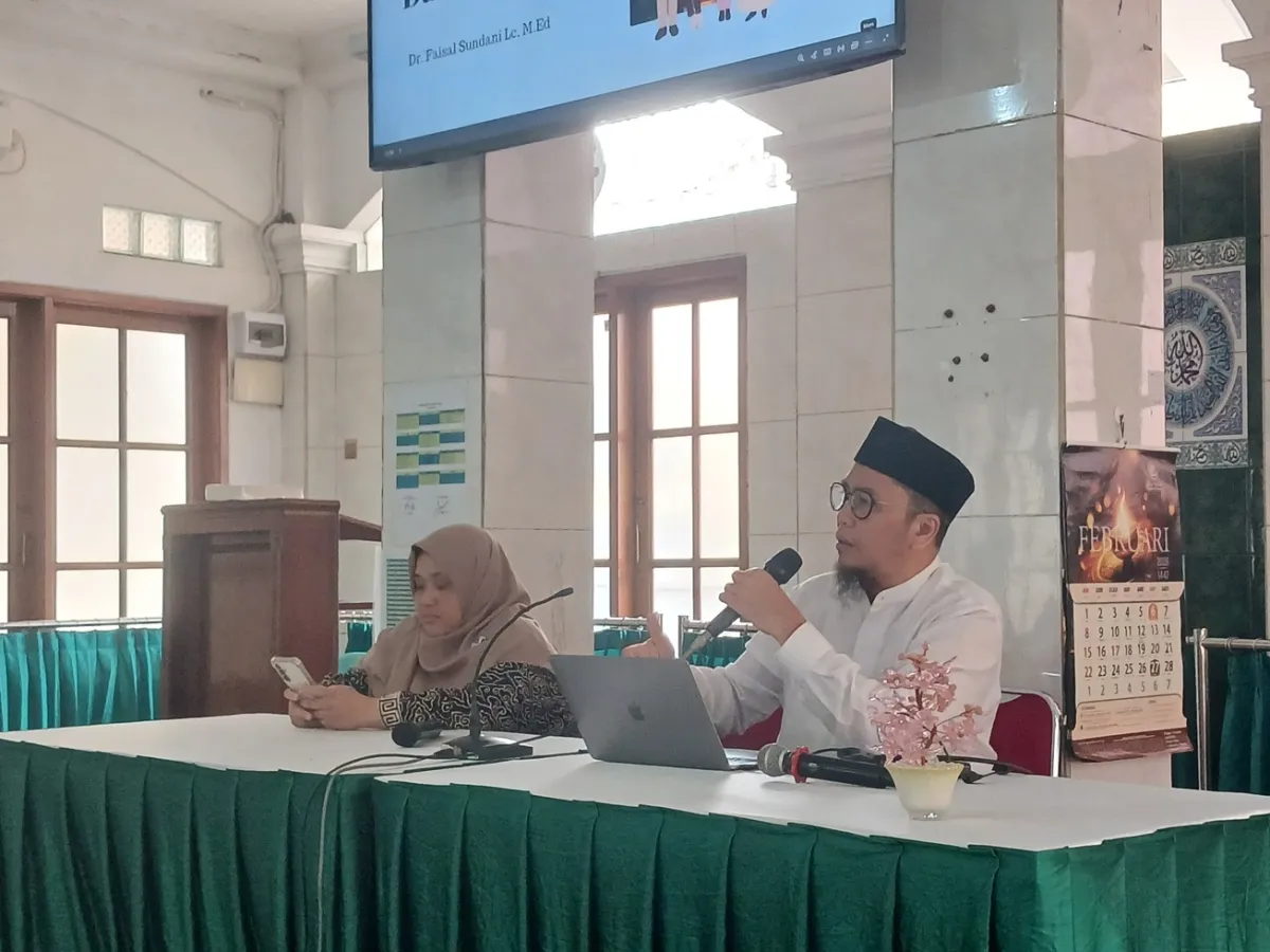 Tujuh Pilar Pengasuhan Keluarga untuk Hadapi Tantangan Digital