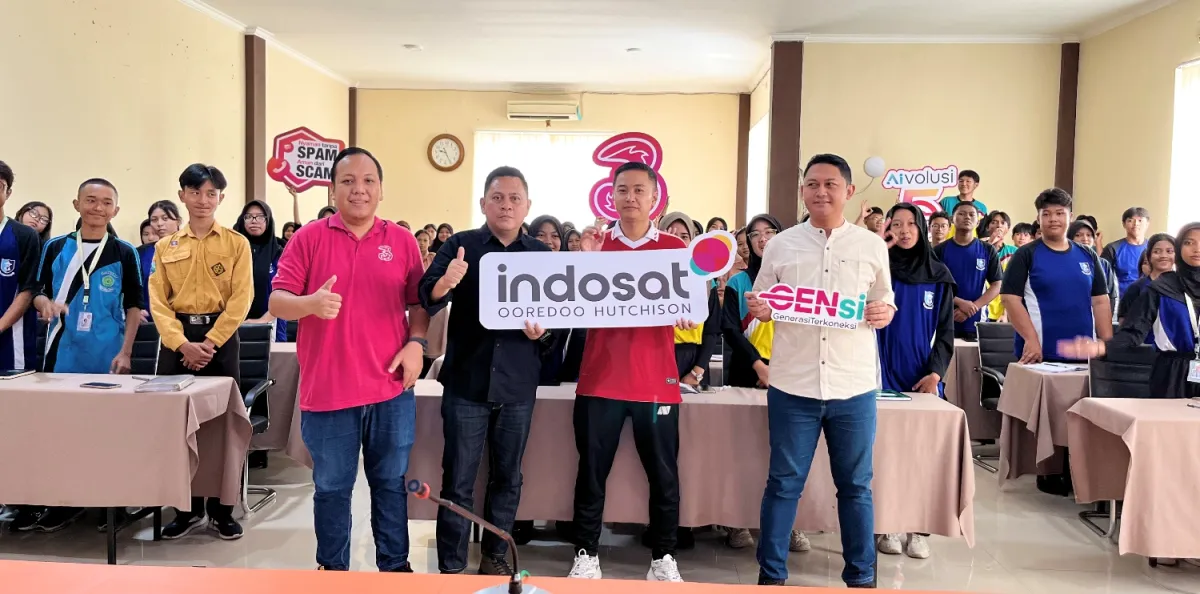 Indosat dan Radar Surabaya Kerja Sama Tingkatkan Literasi Digital Pelajar Melalui Workshop