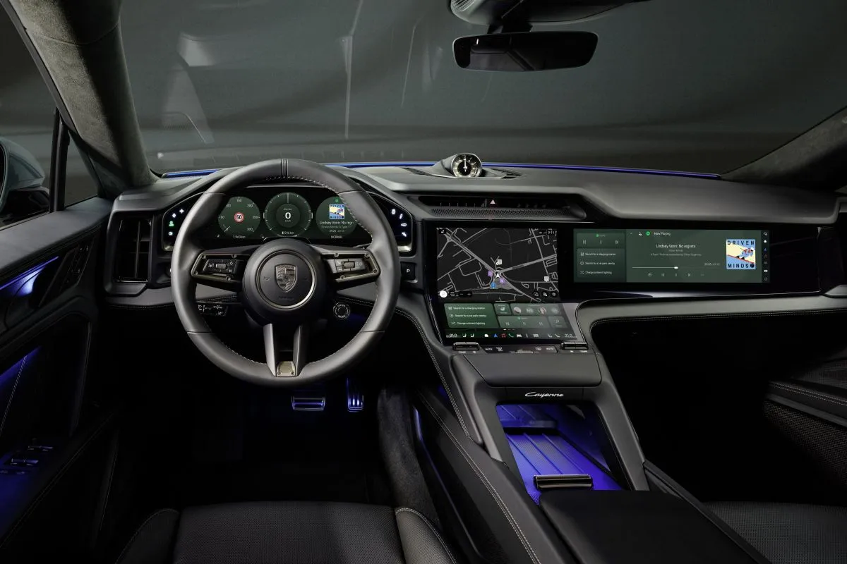 Porsche Kenalkan Interior Futuristik Cayenne Electric