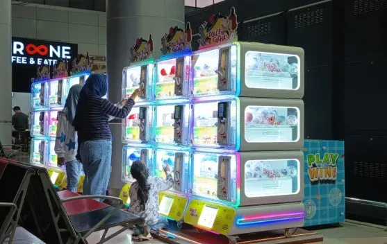 Mesin Gacha Kapsul: Tren Baru Anak Muda Palembang Berburu Karakter Anime