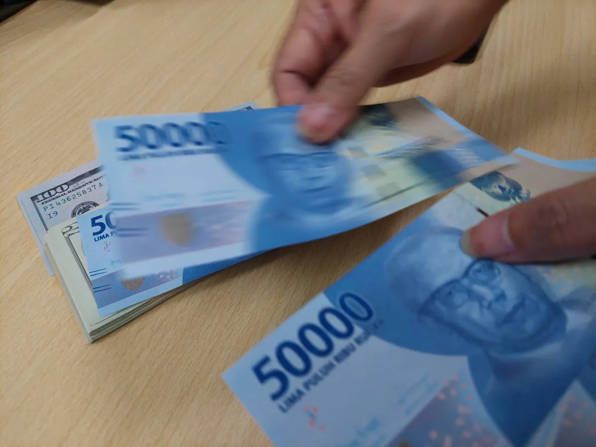 Rupiah Menguat ke Rp16.750/USD di Tengah Penurunan Dollar Global
