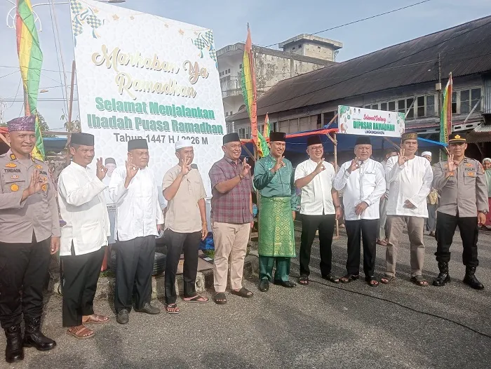 Bupati Anton Resmikan Pasar Ramadhan di Pasir Pengaraian