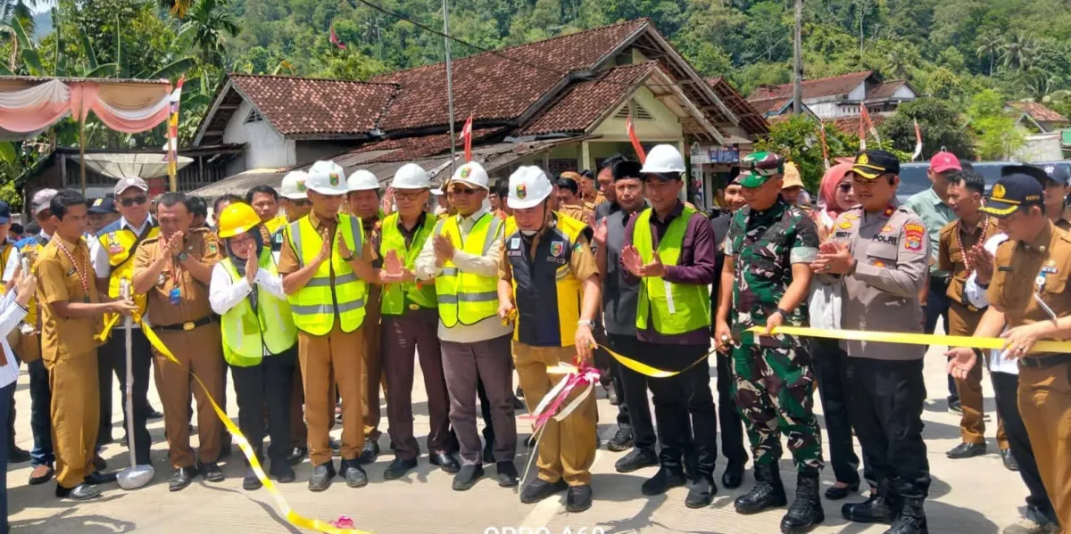 Bupati Tanggamus Resmikan Jalan Sedayu–Tugu Papak dan Ground Breaking Jalan Sedayu–Sukaraja–Kanoman