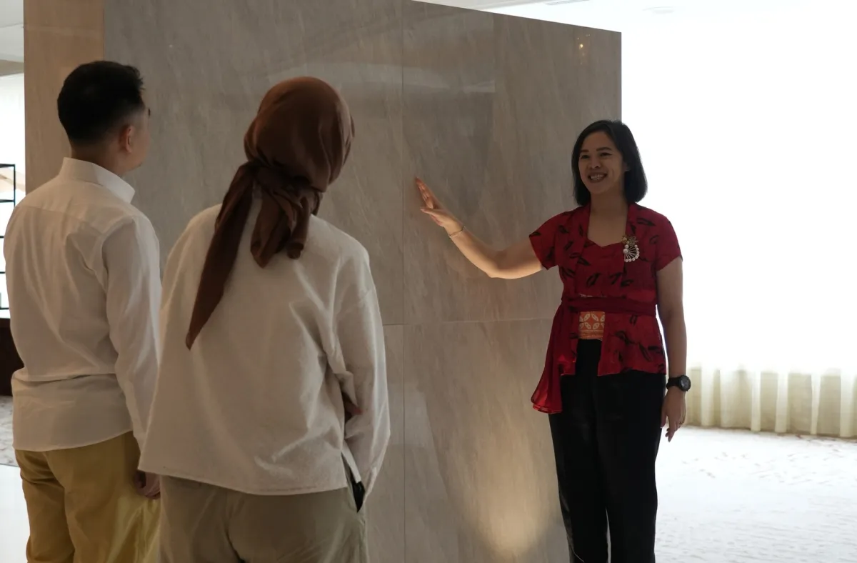 Roman Perkenalkan Koleksi Granit Premium Xtra 100x100 untuk Desain Interior Modern