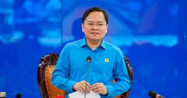 Diskusi 14 Isu Utama Menuju Kongres Serikat Buruh Vietnam ke-14