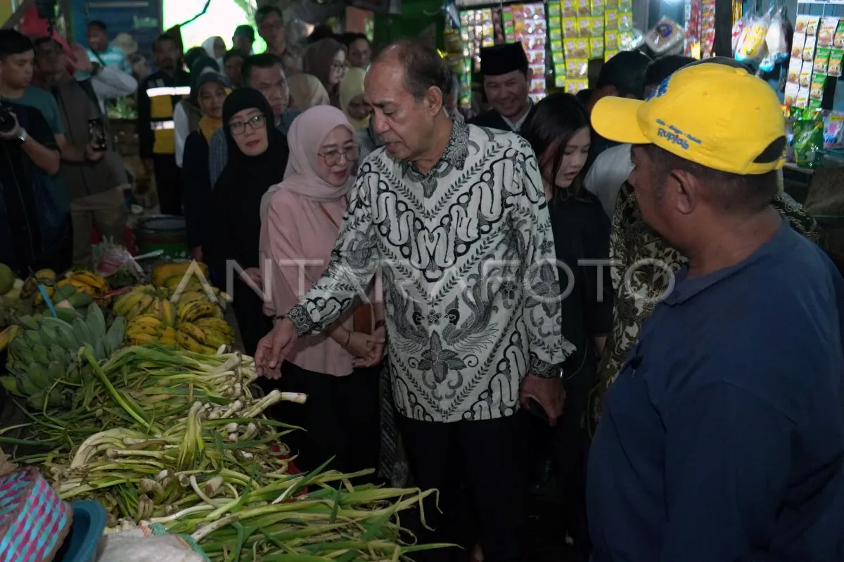 Komisi IX DPR Tinjau Keamanan Pangan di Pasar Maricaya Makassar