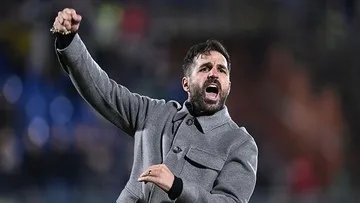 Cesc Fabregas Meniti Karier Kepelatihan dengan Fokus Jangka Panjang