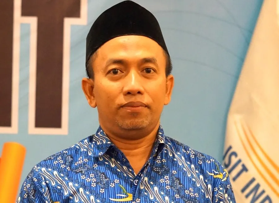 Menghadapi Krisis Adab di Era Digital Melalui Ramadan