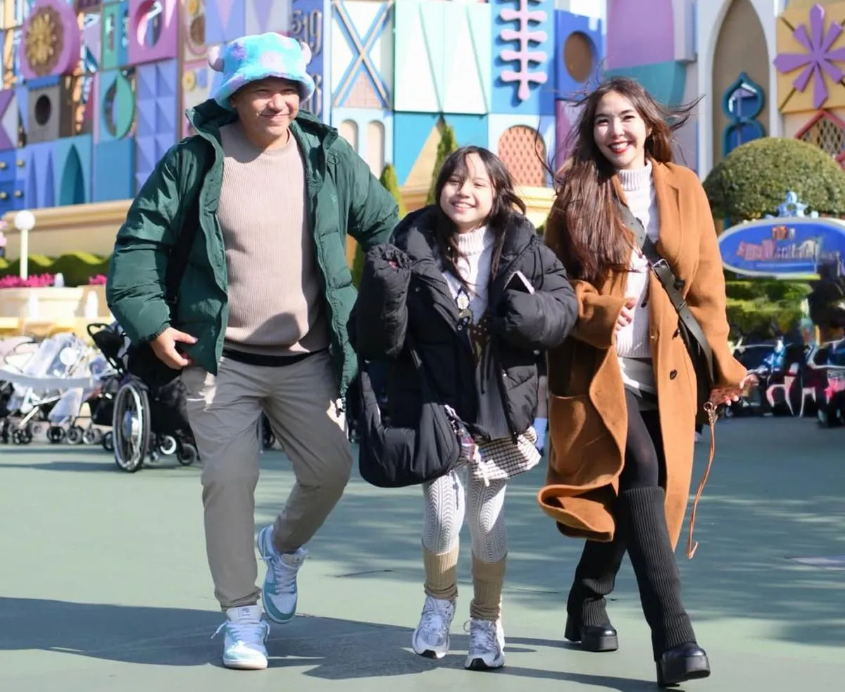 Gading dan Gisel Liburan Bareng di Disneyland, Tunjukkan Komitmen Co-Parenting