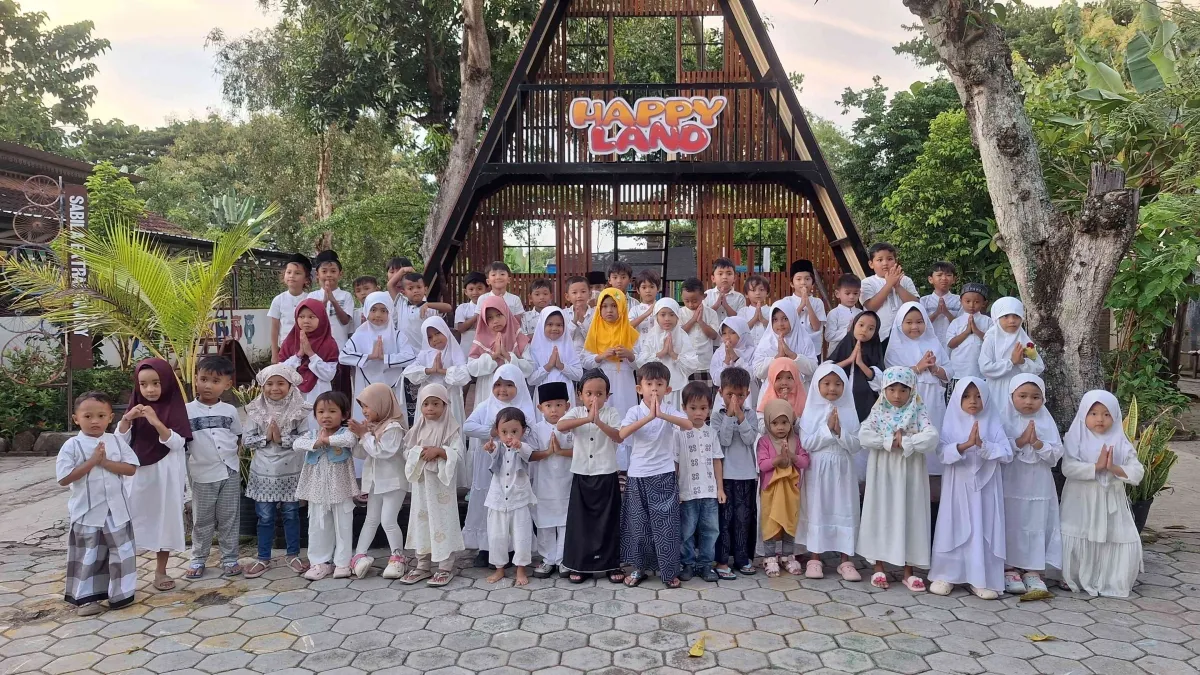 Kampoeng Ramadhan PAUD Sabila: Belajar Berbagi dan Parenting Inspiratif