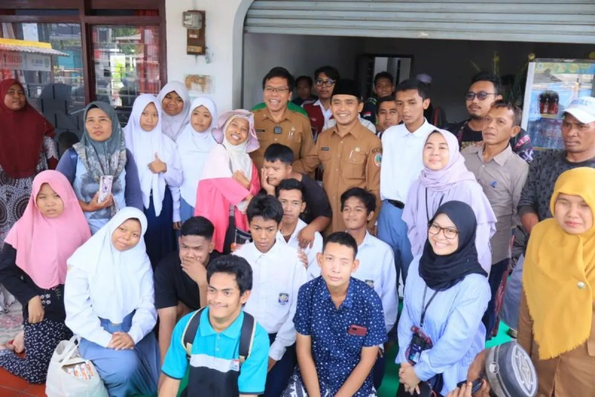 SIER dan Danareksa Salurkan Sembako Ramadhan untuk Penyandang Disabilitas