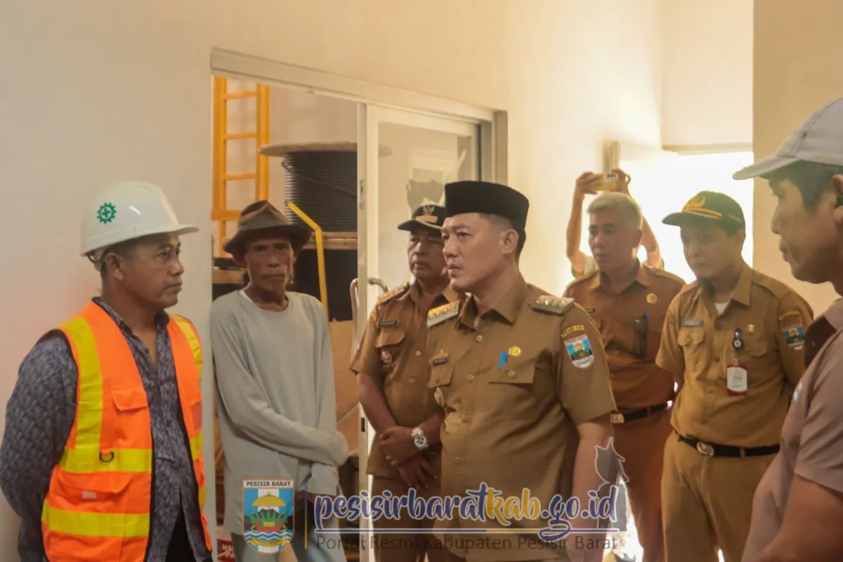 Bupati Pesisir Barat Tinjau Proyek PLTM Way Melesom untuk Lindungi Lingkungan dan Hak Air Warga
