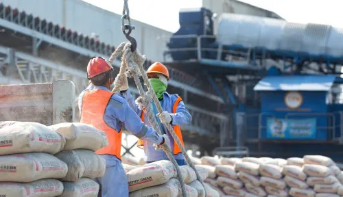 Industri Semen Hadapi Kelebihan Kapasitas di Awal 2026