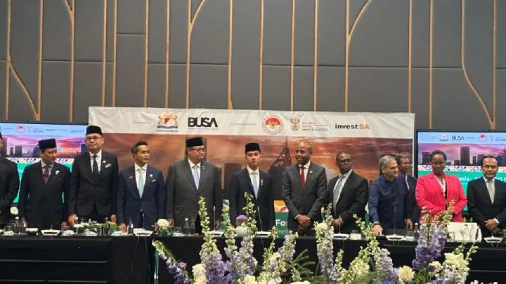 Gibran Perkenalkan QRIS sebagai Solusi Pembayaran Digital di KTT G20
