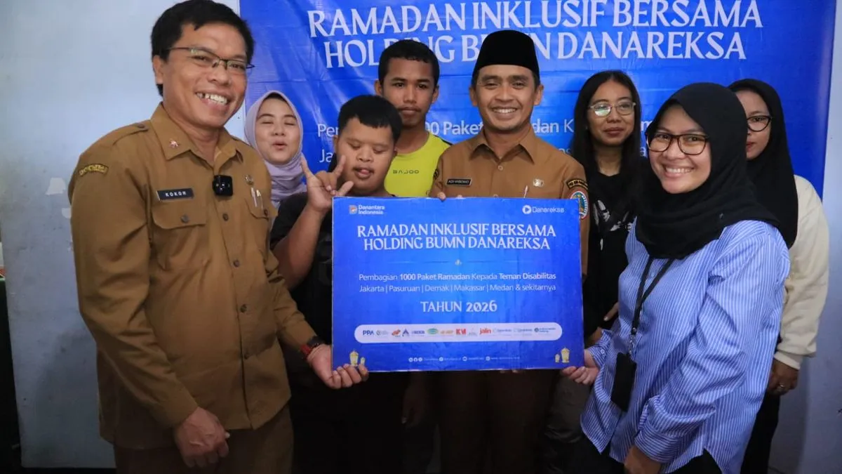 SIER dan Danareksa Bagikan Paket Sembako untuk Difabel di Pasuruan dalam Ramadan Inklusif