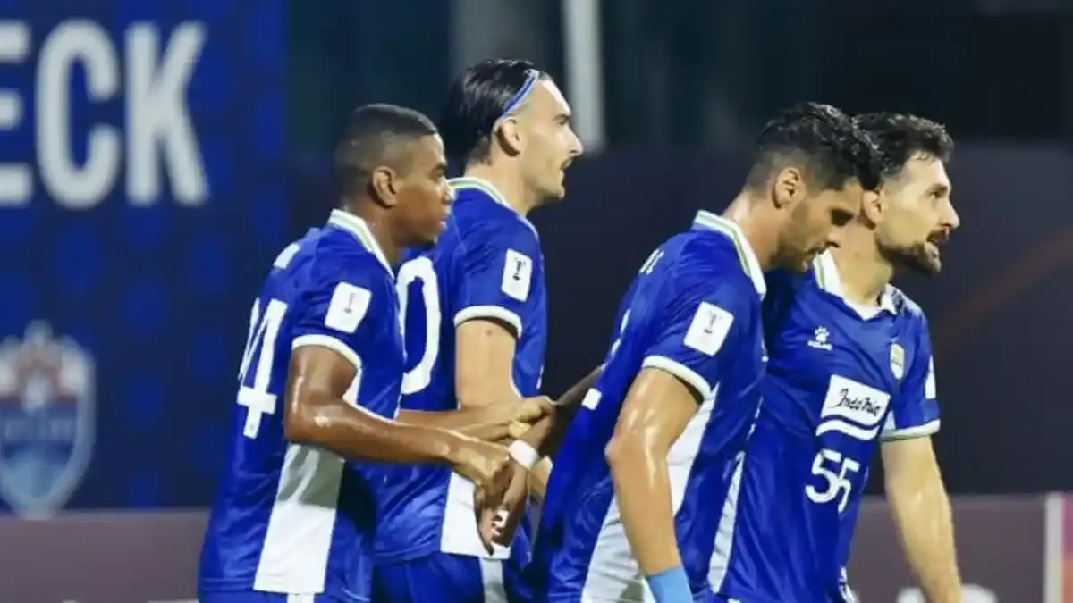 Persib Bandung Pimpin Pertahanan Terkuat di Super League 2025/2026