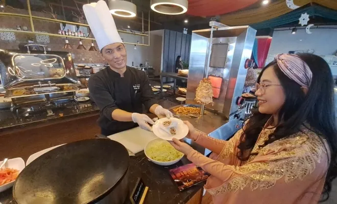 Serambi Ramadan Grand Swiss-Belhotel: Kuliner Dunia dan Kepedulian Sosial