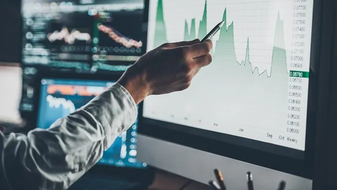 Sentimen Pasar Meningkat, IHSG Diprediksi Menguat Menuju 8.600