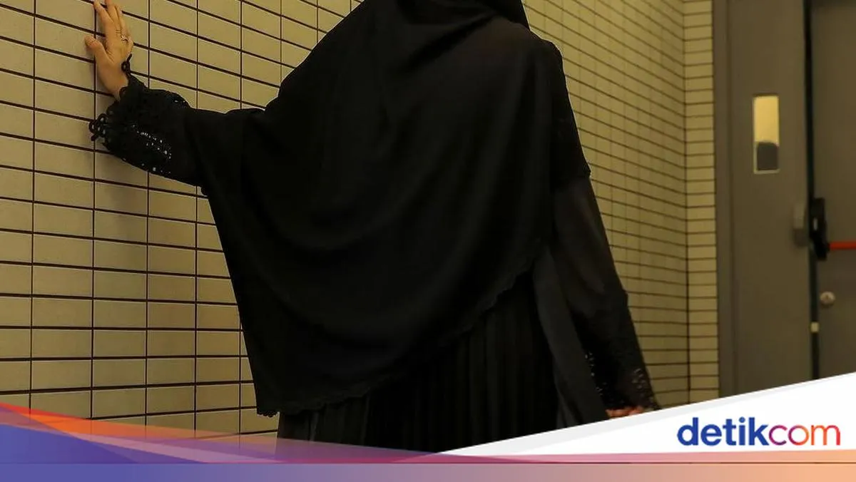 10 Artis yang Beralih ke Bisnis Hijab setelah Hijrah