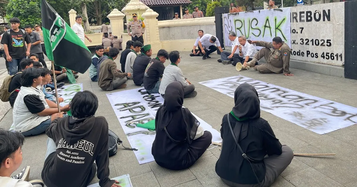 HMI Cirebon Desak Perbaikan Infrastruktur dan Transparansi Anggaran