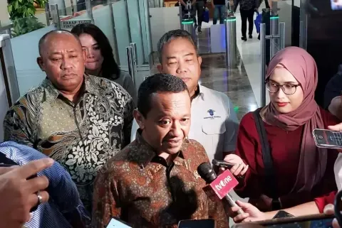 Kritik Terhadap Optimisme Menteri ESDM di Tengah Krisis Energi Global
