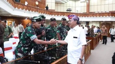 Gubernur Koster Ajak Mitigasi Konflik Sosial Jelang Nyepi dan Idul Fitri
