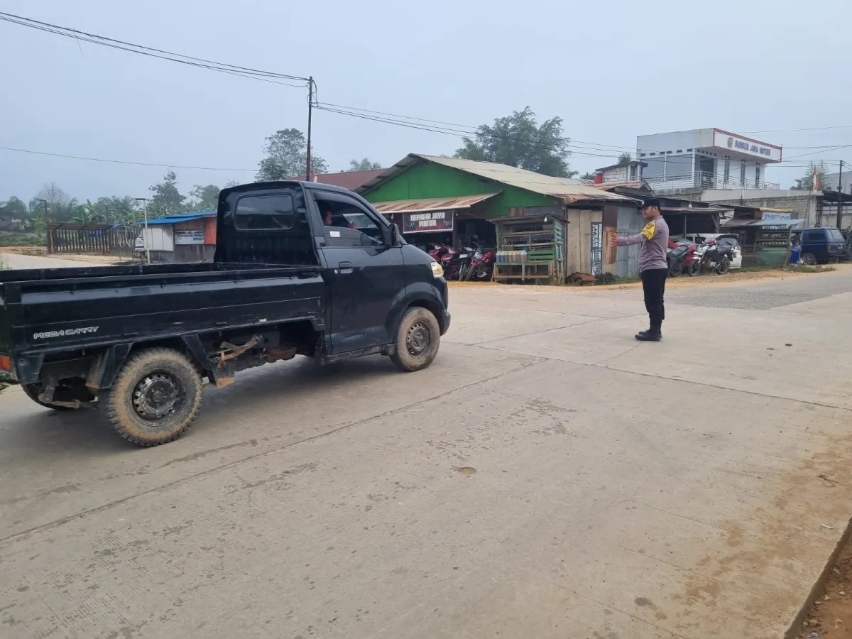 Pengaturan Lalu Lintas di Simpang 3 SP7 Desa Kebon Agung