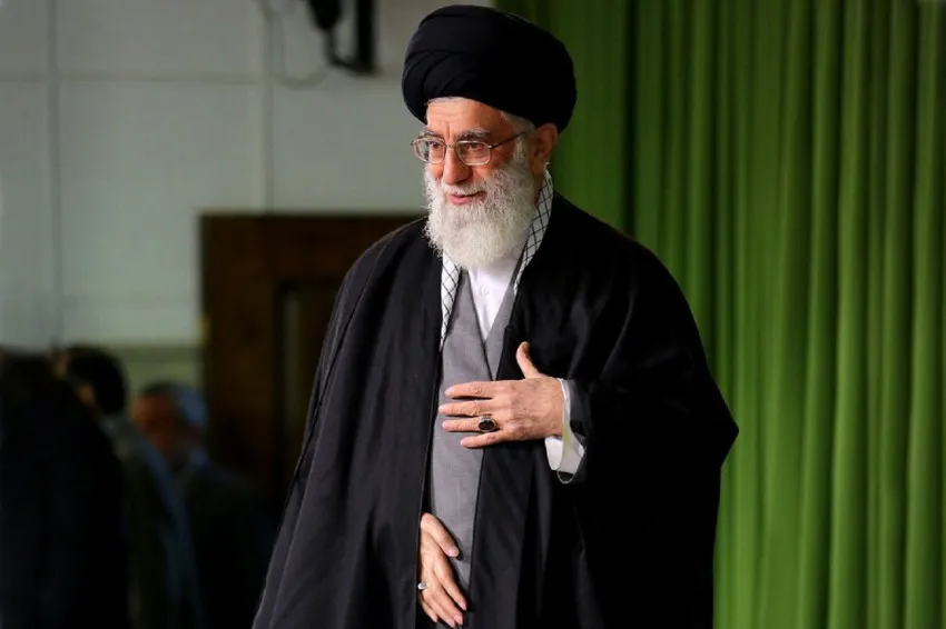 Khamenei Kendalikan Iran Melalui Jaringan Rahasia 4.000 Orang
