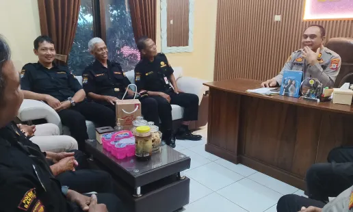 Audiensi Senkom Mitra Polri dan Kapolsek Sewon Tingkatkan Sinergi Keamanan