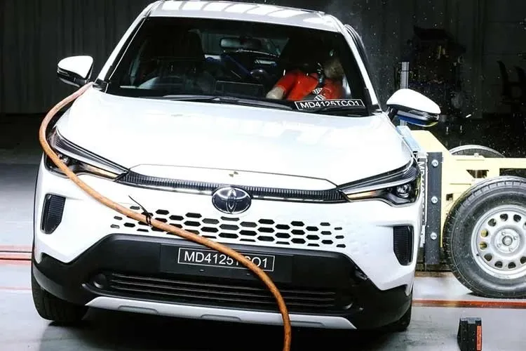 Toyota Corolla Cross Raih 2 Bintang dari Global NCAP di Afrika