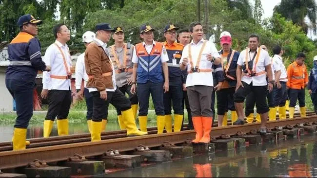 Kemenhub Siagakan Patroli 24 Jam Antisipasi Ancaman Banjir di Jalur KA Jateng saat Mudik Lebaran 2026