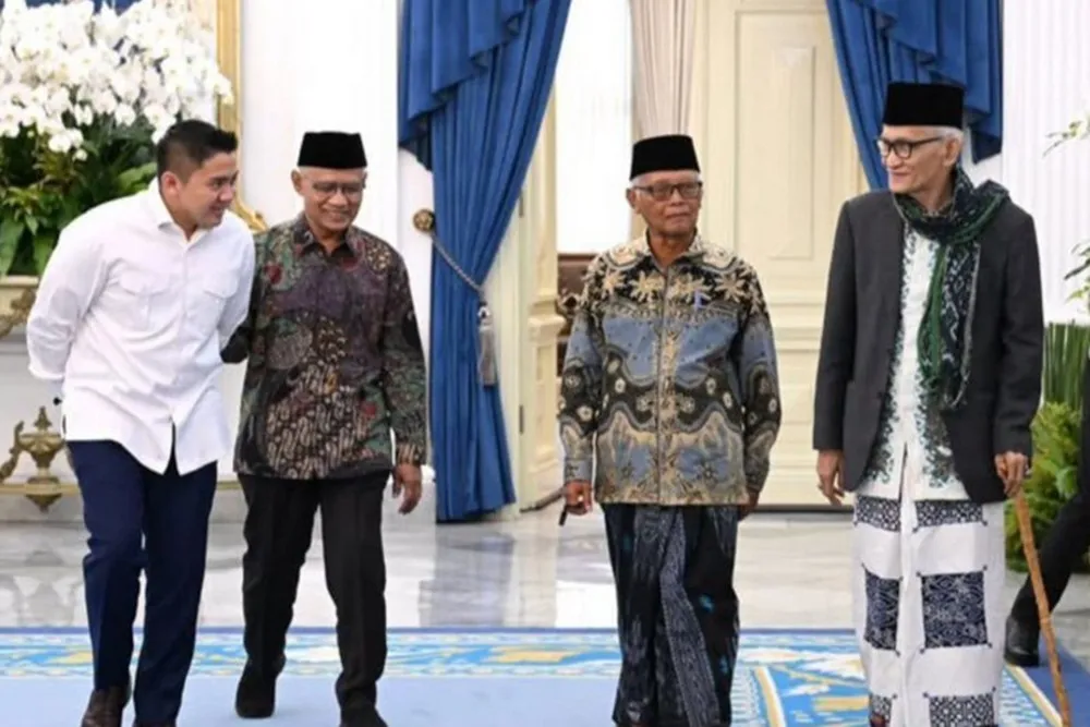Pengamat Nilai Seskab Teddy Sebagai Penghubung Kebijakan Presiden