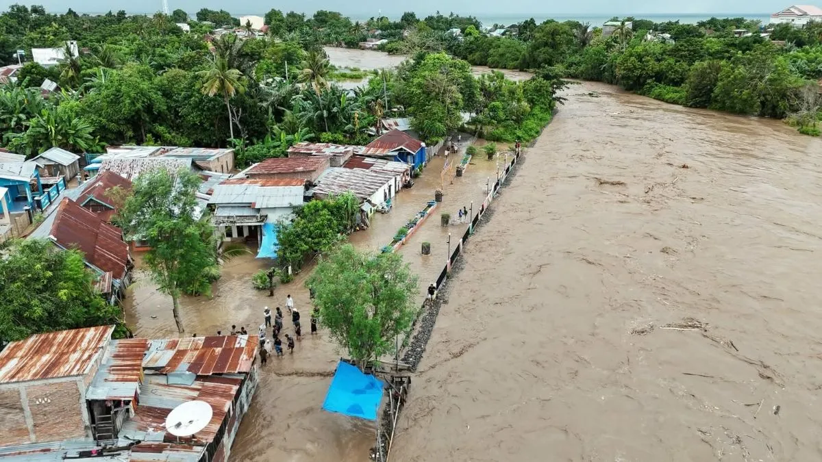 Banjir Melanda Bulukumba, Kapolres Ajak Warga Tingkatkan Kewaspadaan