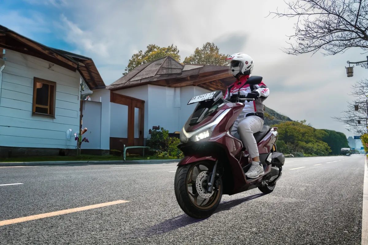 PT Trio Motor Edukasi Perempuan tentang Safety Riding Melalui Kampanye #Cari_Aman