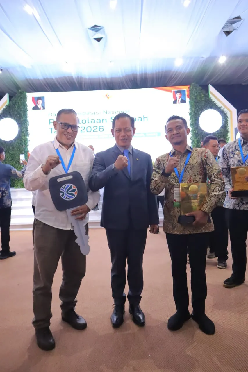 Bone Raih Penghargaan Peringkat 10 Nasional dalam Pengelolaan Sampah