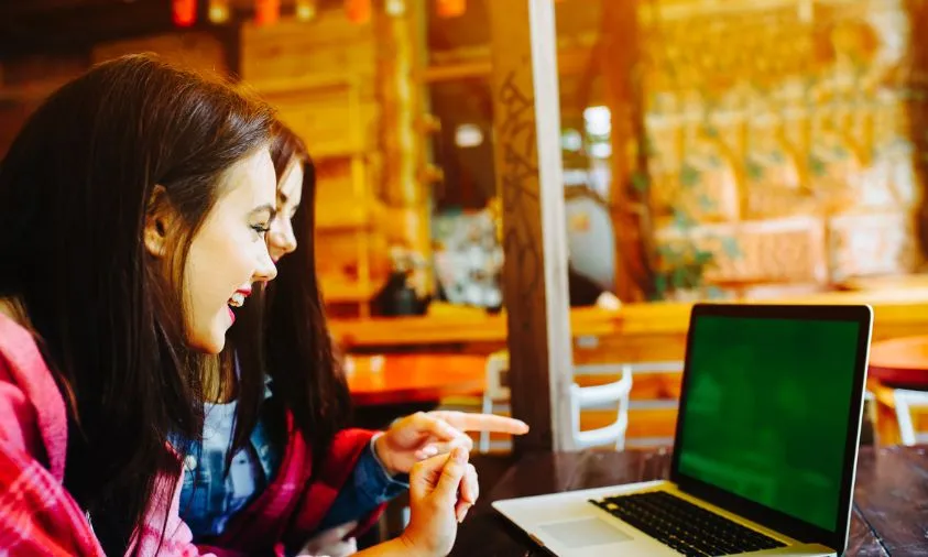 Lulusan Informatika: Kunci Kesuksesan Ekonomi Digital Indonesia