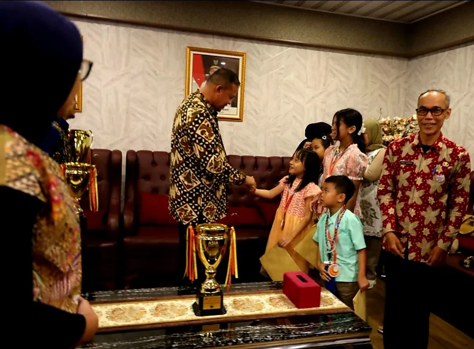 Wali Kota Bekasi Apresiasi Prestasi Internasional Sanggar Gantari Gita Khatulistiwa