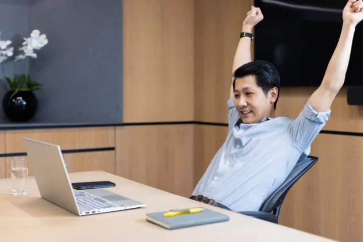 Kebiasaan Tak Terlihat yang Membangun Kesuksesan Diam-Diam