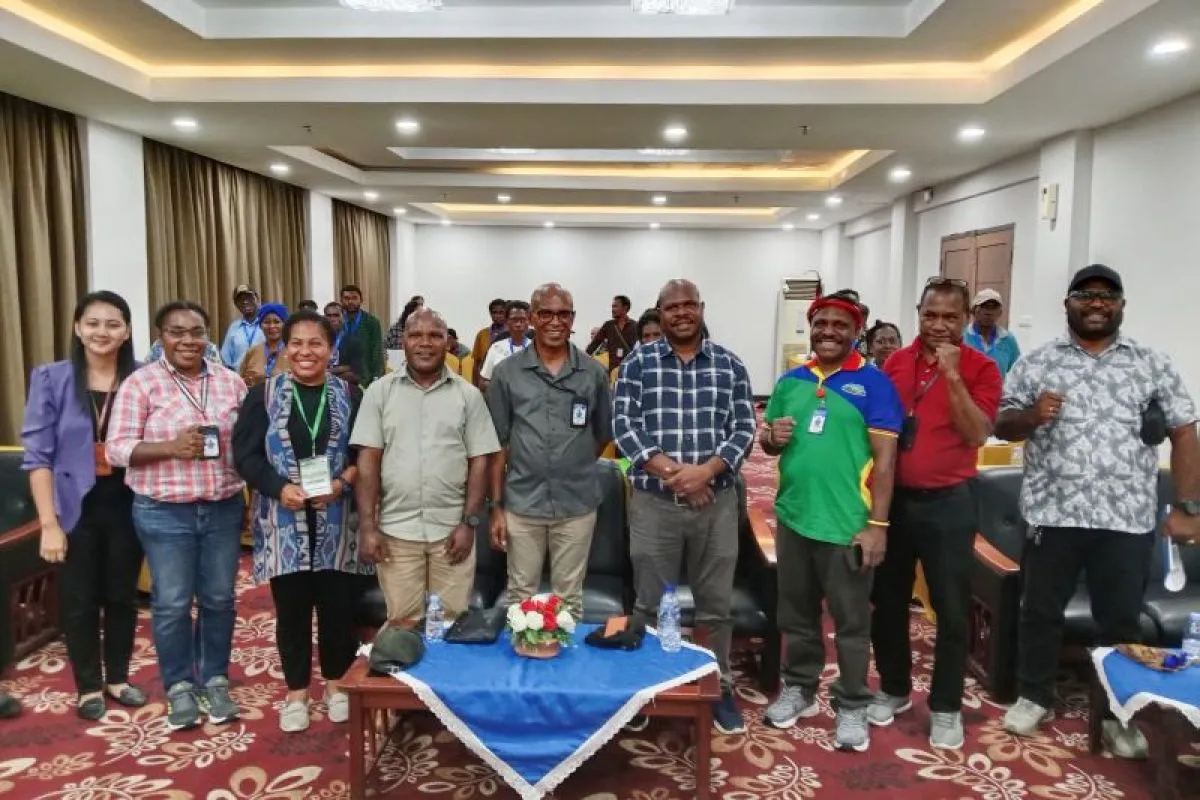 Pelatihan VCO YPMAK Tingkatkan Ekonomi Masyarakat Melalui Pengolahan Kelapa