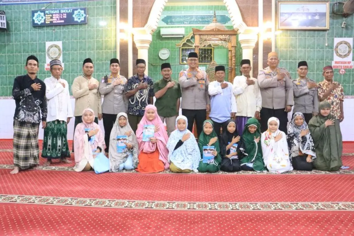 Kapolres Langkat Gelar Safari Tarawih untuk Perkuat Silaturahmi dan Keamanan Ibadah