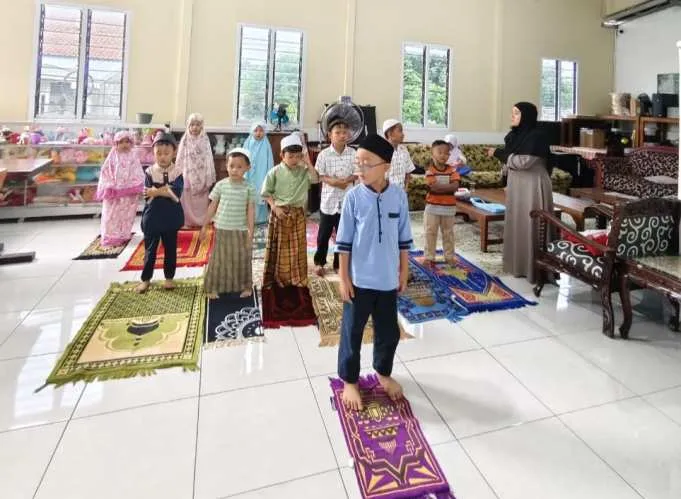 TPQ Khairunnisa: Pendidikan Alquran Gratis untuk Anak di Karanganyar Gunung