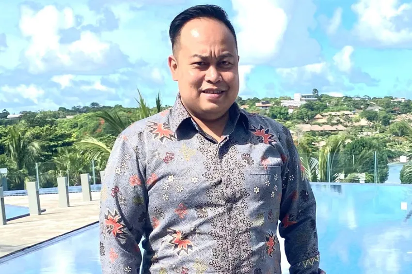 Pengunduran Diri Massal Petinggi OJK dan BEI: Tanda Krisis di Pasar Modal