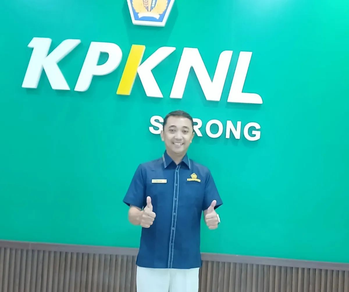 KPKNL Sorong Berikan Penghargaan kepada 30 Stakeholder Berprestasi
