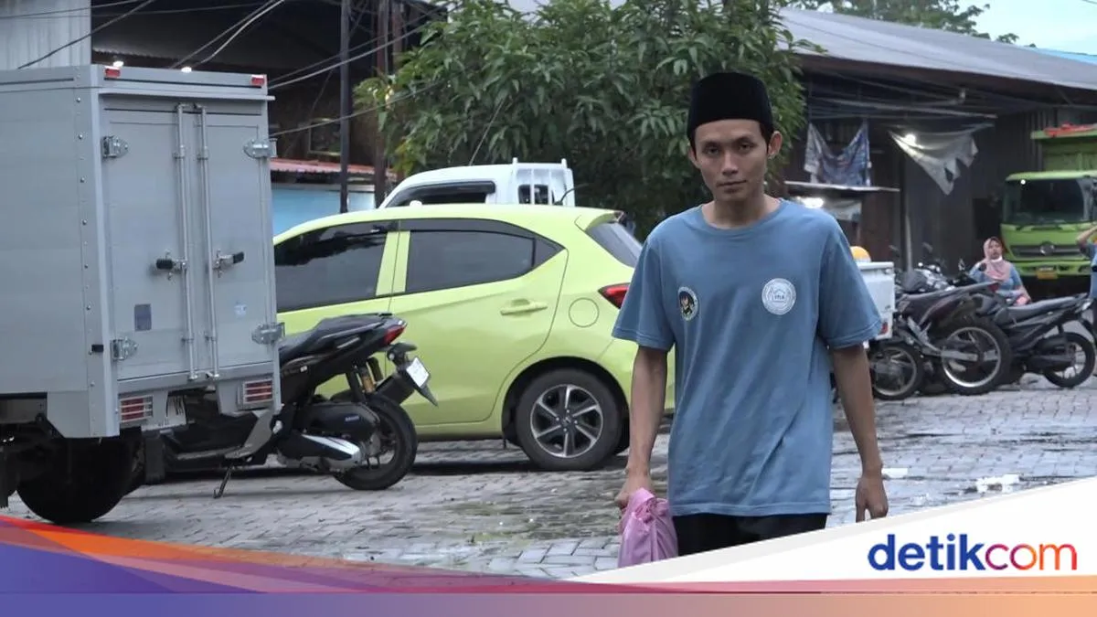Jalan Berkah Ramzi, dari Marbot Masjid ke Dapur Gizi di Sukabumi