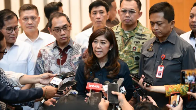 Menkomdigi Beri Peringatan Keras kepada Meta atas Konten Disinformasi
